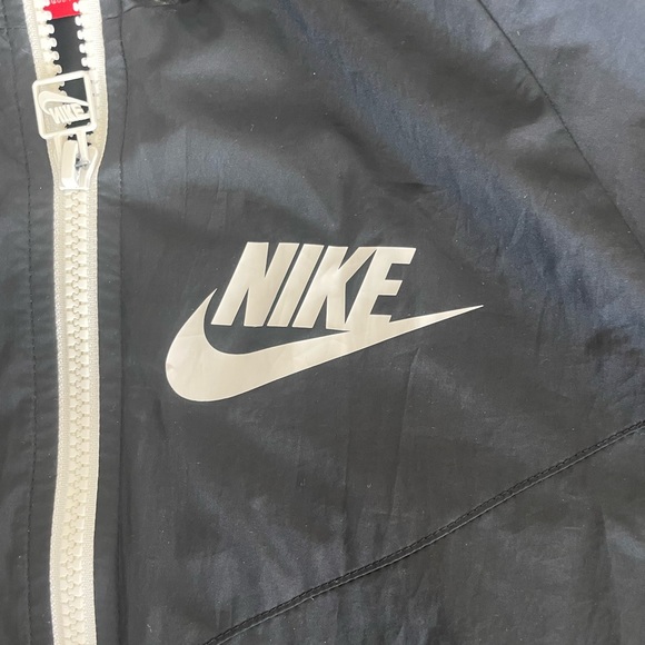 Sold - Picture 3 of 3